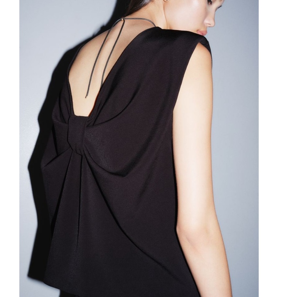 Knot Detail Tank Top